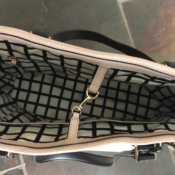 Kate Spade Purse - Picture 6 of 6